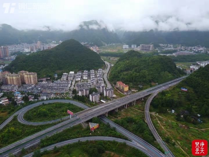 從星稀到棋布，銅仁的“城”在變